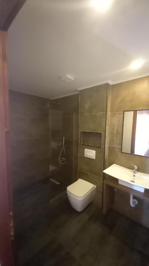 Vladimir Estate Hotel Gjirokaster Luaran gambar
