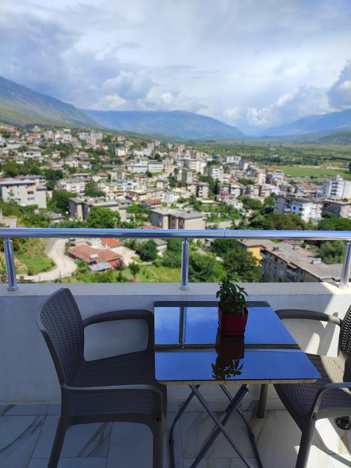 Vladimir Estate Hotel Gjirokaster Luaran gambar